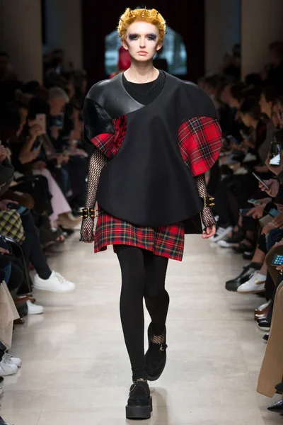 Look 2